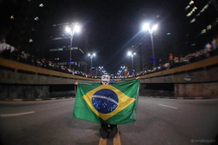 Le propre but du Brésil : manifestations, police et Coupe du Monde