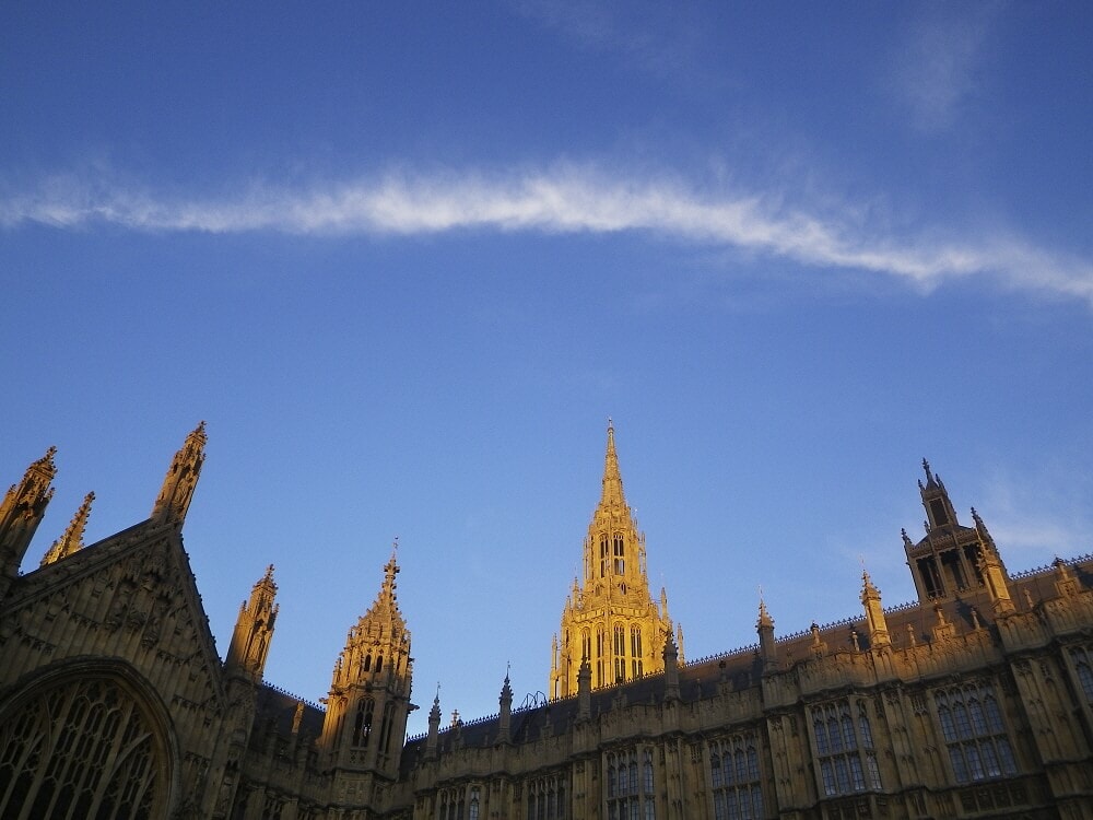 UK:  House of Lords Report Advises Restraint on Social Media Offences - Digital