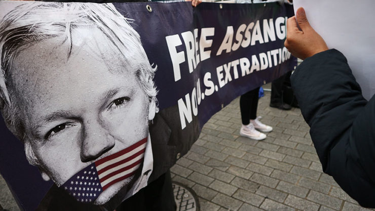 UK: Extraditing Assange will erode media freedom