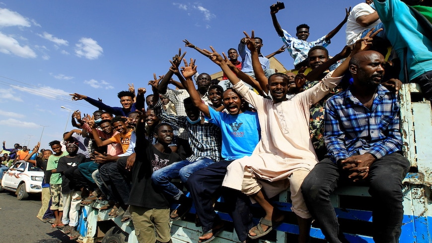 Sudan: Military must stop crackdown on protesters and restore Internet - Civic Space