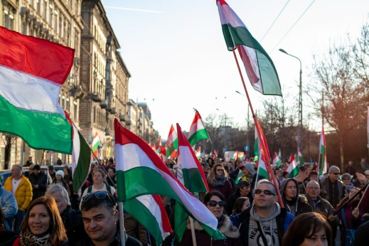 Hungary: Media council takes steps to silence independent radio