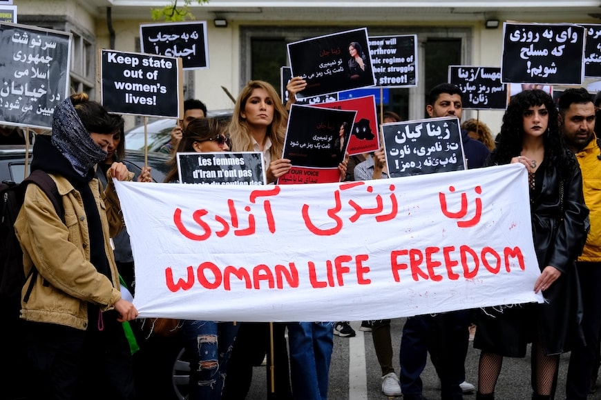 نتضامن مع النساء والمتظاهرين/ات في إيران - Protection